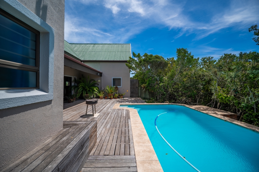 4 Bedroom Property for Sale in St Francis Field Eastern Cape